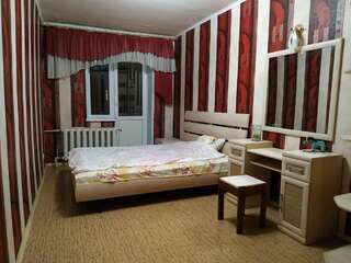 Апартаменты 2-к квартира на кВ. Дружба Луганск Апартаменты с 1 спальней-11
